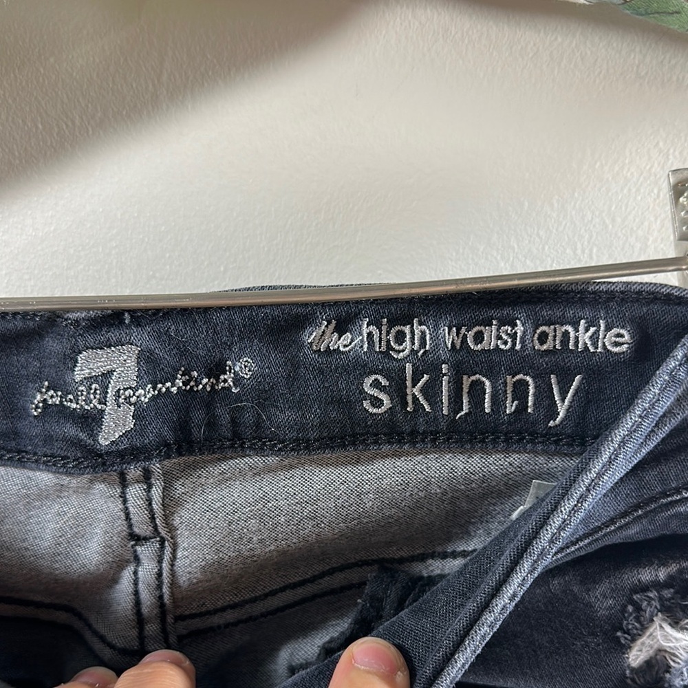 7 For All Man Kind Distressed Dark Wash Denim The High Waist Skinny Jean Size 26 - Picture 4 of 8